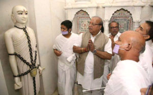 Pradip Kochar With Acharya Mahashraman Ji With Sunder Lal Bothra At Sikherji Bhomia Bhawan